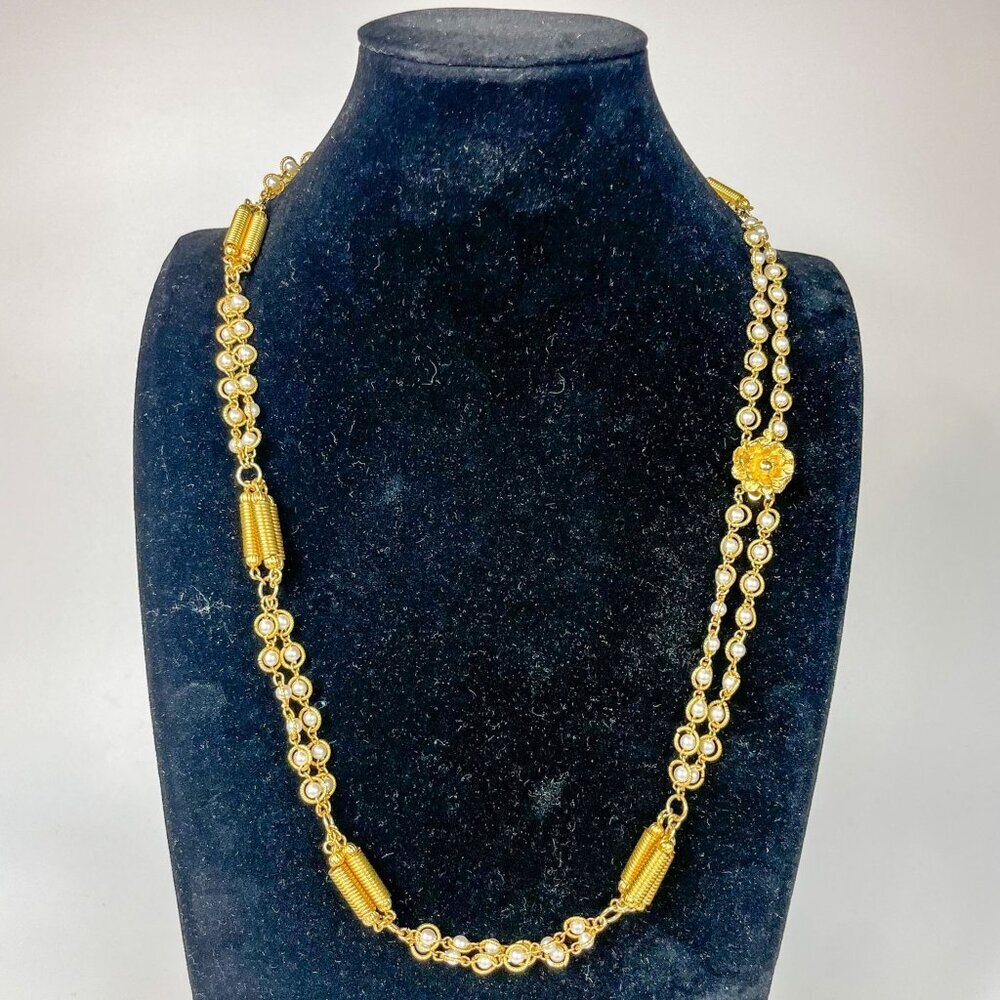 Vintage Gold-Tone Spring Coil Beads Faux Pearl Necklace With Floral Clasp Japan
